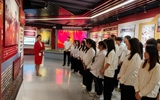 學(xué)校為迎接新中國(guó)成立75周年組織開(kāi)展“走進(jìn)四史教育館、開(kāi)學(xué)第一講”活動(dòng)