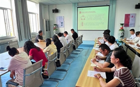 黨委副書記、副校長張開禮到信息技術(shù)學(xué)院為師生講授黨課